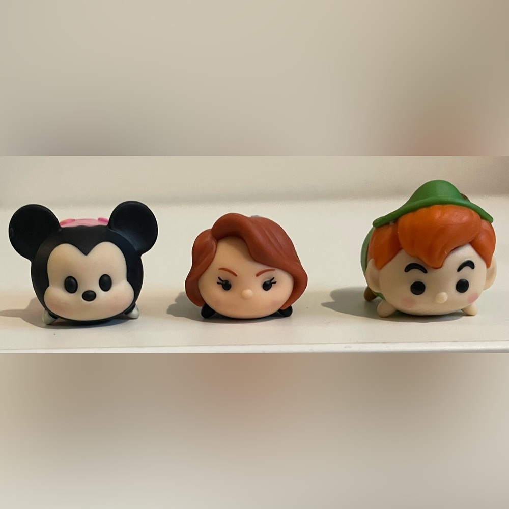 Tsum Tsum Marvel - Disney - Peter Pan - Mickey Mouse - Black Widow action figure